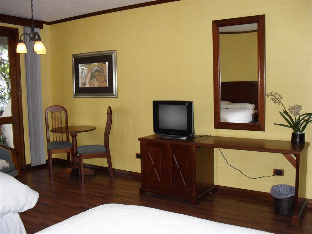 Hotel Residencia Del Sol Guatemala City Exterior photo