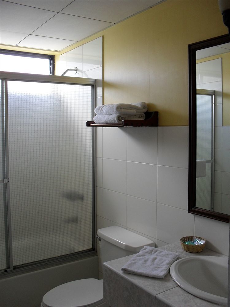 Hotel Residencia Del Sol Guatemala City Exterior photo