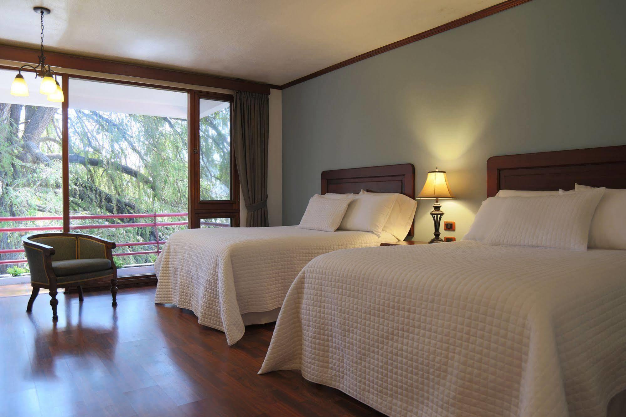 Hotel Residencia Del Sol Guatemala City Exterior photo