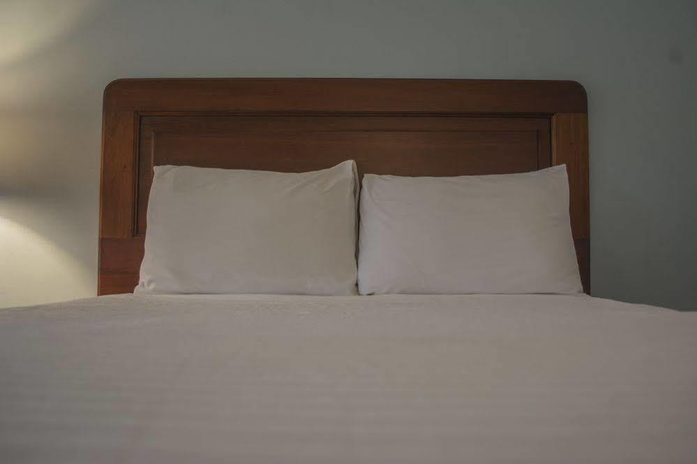 Hotel Residencia Del Sol Guatemala City Exterior photo